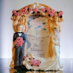 Vtg Wedding The Unique Collection Bride Groom 5" x 3" Poly Photo Frame